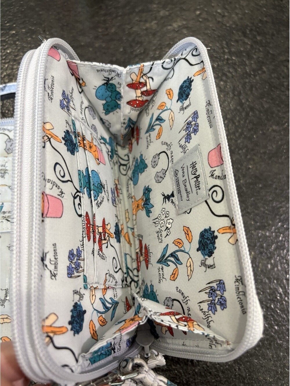Vera Bradley Harry Potter Floral Multicolor Crossbody Zip Wallet ID Window - Picture 5 of 13